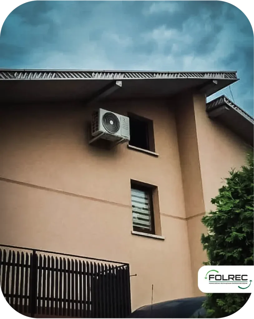 Klimatyzator w salonie domu jednorodzinnego Jarocin