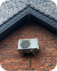 Klimatyzacja Jarocin jednostka zewnętrzna na budynku