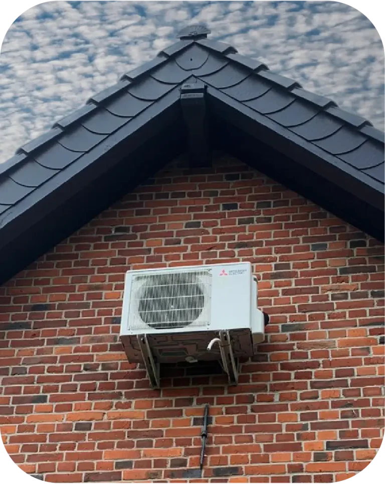 Klimatyzacja Jarocin jednostka zewnętrzna na budynku